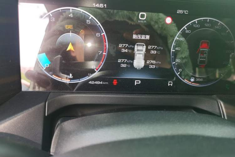 Used Tank 300 2021 City Edition 2.0T—Truly Stylish Odometer Close Up