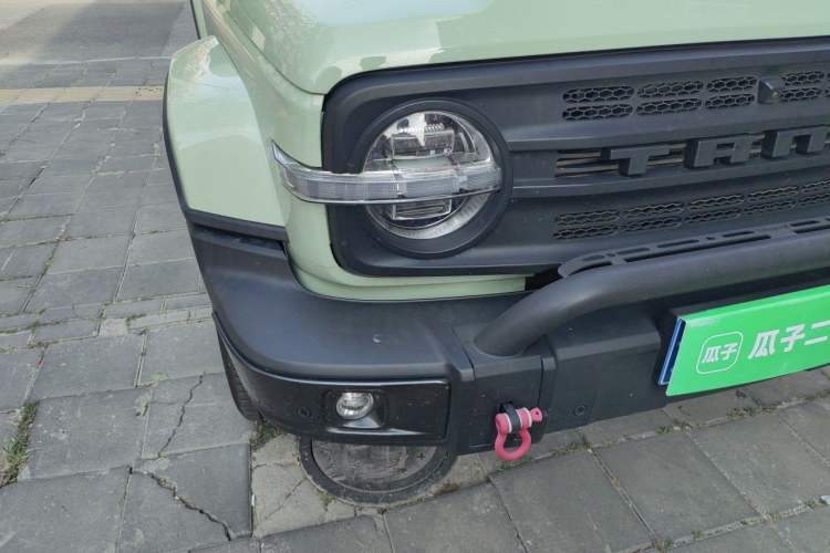Used Tank 300 2021 City Edition 2.0T—Truly Stylish Right Front Headlight