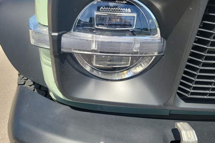 Used Tank 300 2021 2.0T Wind & Forest Iron Rider Right Front Headlight
