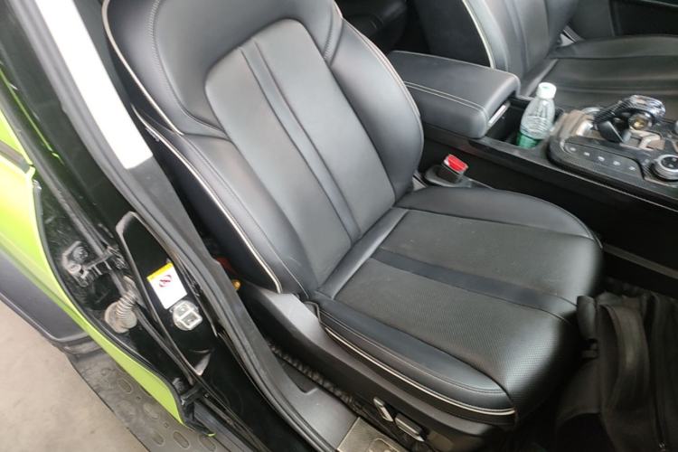 Used Tank 300 2021 Off-Road Edition 2.0T Conqueror Right Front Seat