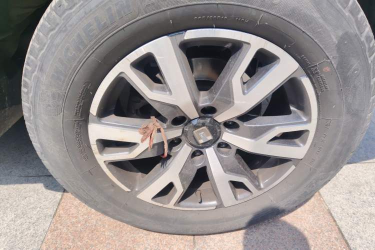 Used Tank 300 2021 City Edition 2.0T—Truly Stylish Right Front Wheel Hub