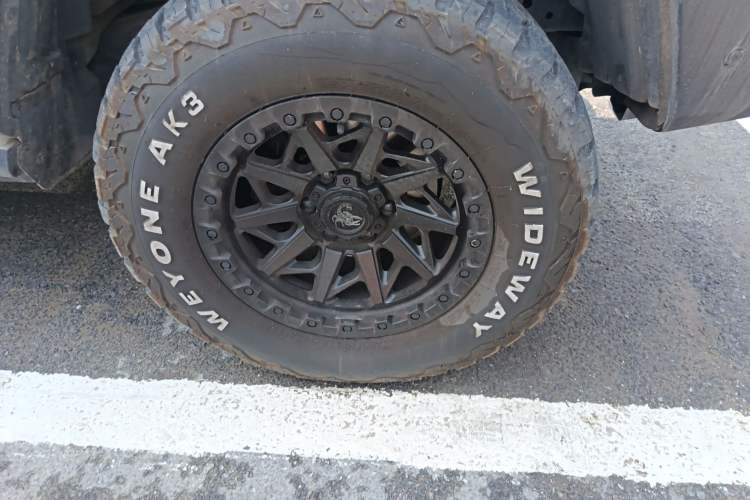 Used Tank 300 2021 City Edition 2.0T—Truly Stylish Right Front Wheel Hub
