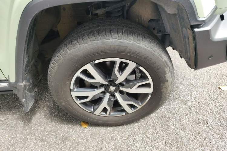 Used Tank 300 2021 City Edition 2.0T—Truly Stylish Right Front Wheel Hub