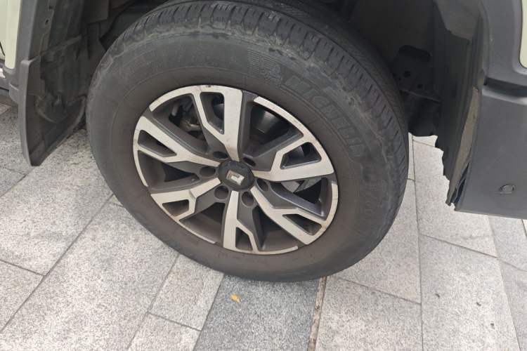 Used Tank 300 2021 City Edition 2.0T—Truly Stylish Right Front Wheel Hub