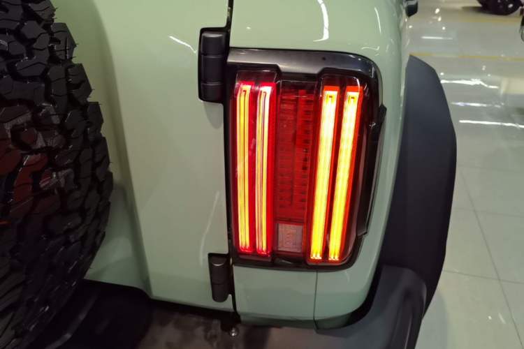 Used Tank 300 2021 2.0T Wind & Forest Iron Rider Right Rear Taillight