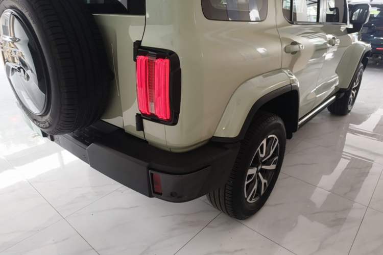 Used Tank 300 2021 City Edition 2.0T—Truly Stylish Right Rear Taillight