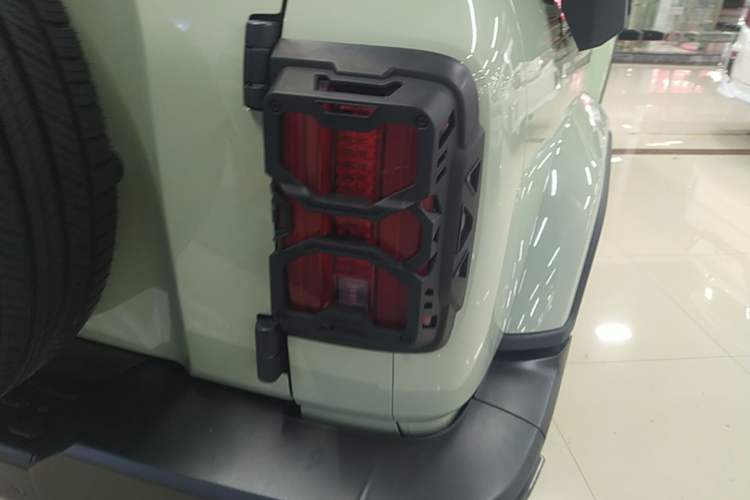Used Tank 300 2021 City Edition 2.0T—Truly Stylish Right Rear Taillight