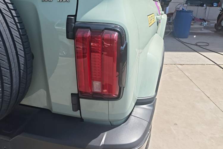 Used Tank 300 2021 City Edition 2.0T—Truly Stylish Right Rear Taillight