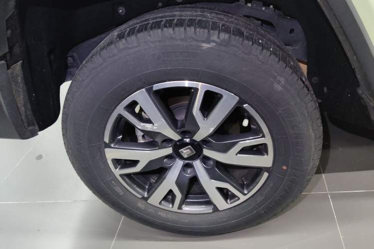 Used Tank 300 2021 City Edition 2.0T—Truly Stylish Right Rear Wheel Hub