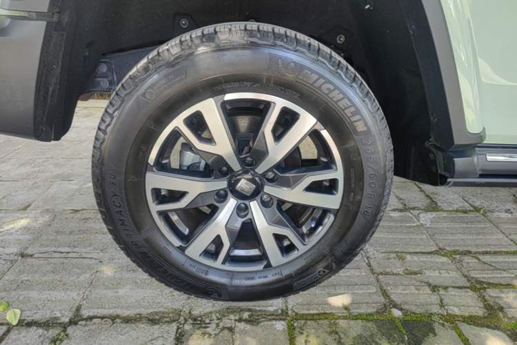 Used Tank 300 2021 City Edition 2.0T—Truly Stylish Right Rear Wheel Hub