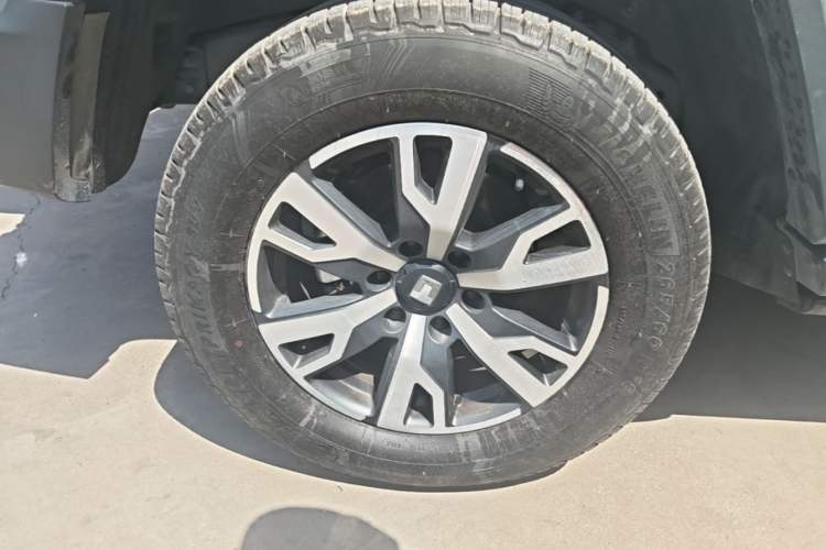 Used Tank 300 2021 City Edition 2.0T—Truly Stylish Right Rear Wheel Hub