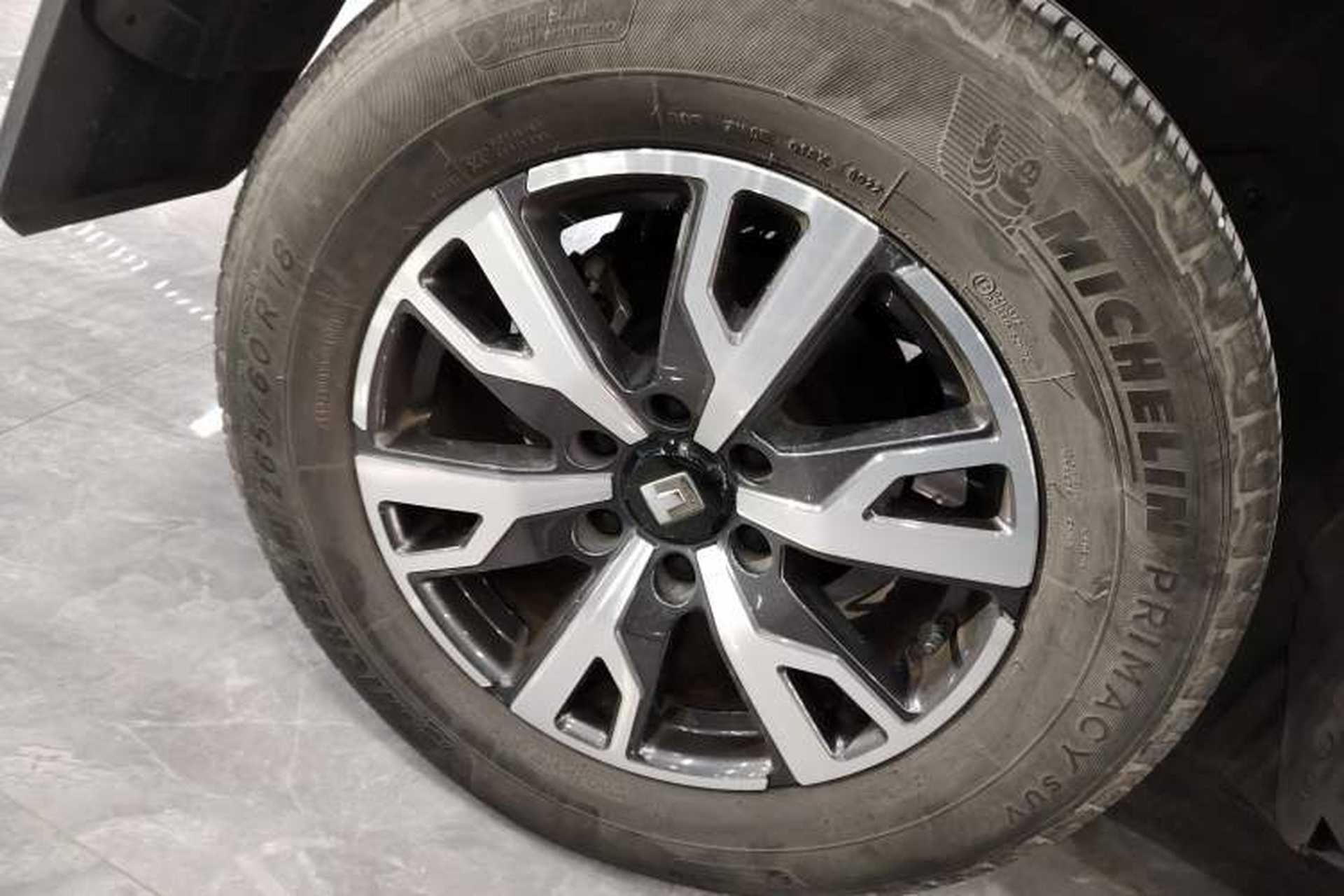Used Tank 300 2021 City Edition 2.0T—Truly Stylish Right Rear Wheel Hub