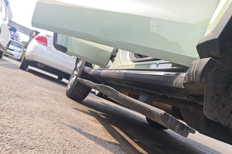 Used Tank 300 2021 City Edition 2.0T—Truly Stylish Right Side Sill