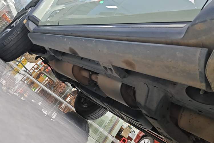 Used Tank 300 2021 City Edition 2.0T—Truly Stylish Right Side Sill