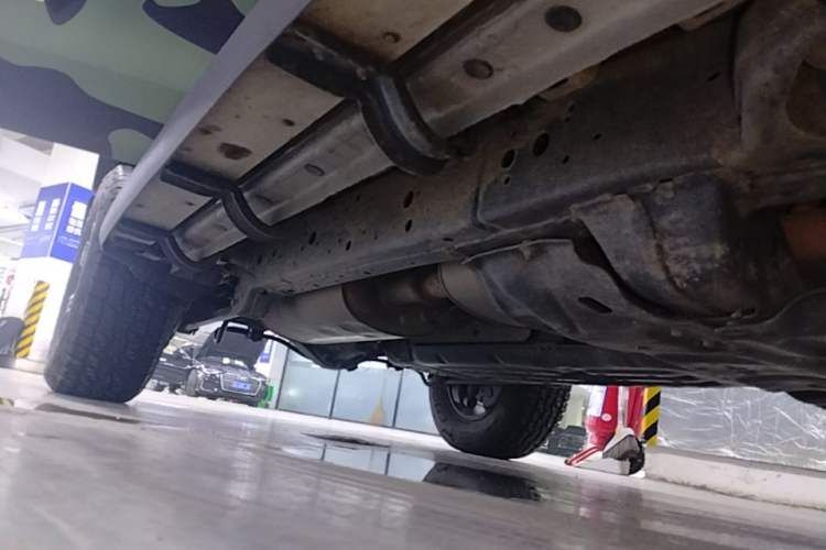 Used Tank 300 2021 Off-Road Edition 2.0T Challenger Right Side Sill
