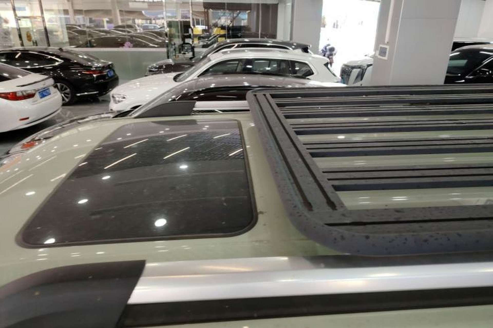 Used Tank 300 2021 City Edition 2.0T—Truly Stylish Roof