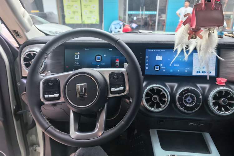 Used Tank 300 2021 City Edition 2.0T—Truly Stylish Steering Wheel
