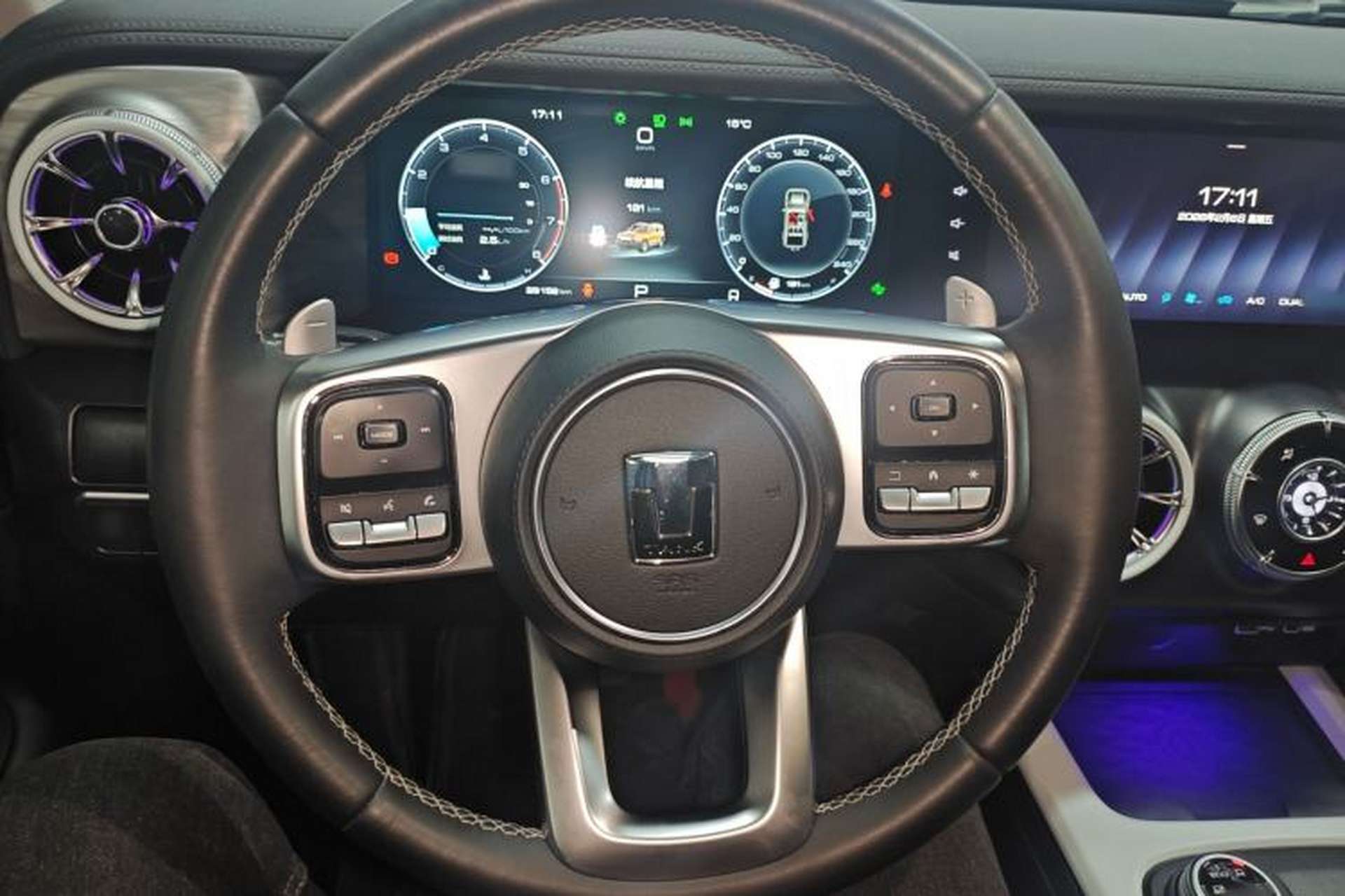 Used Tank 300 2021 City Edition 2.0T—Truly Stylish Steering Wheel