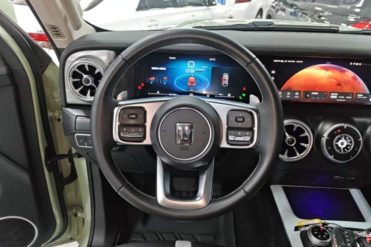 Used Tank 300 2021 City Edition 2.0T—Truly Stylish Steering Wheel