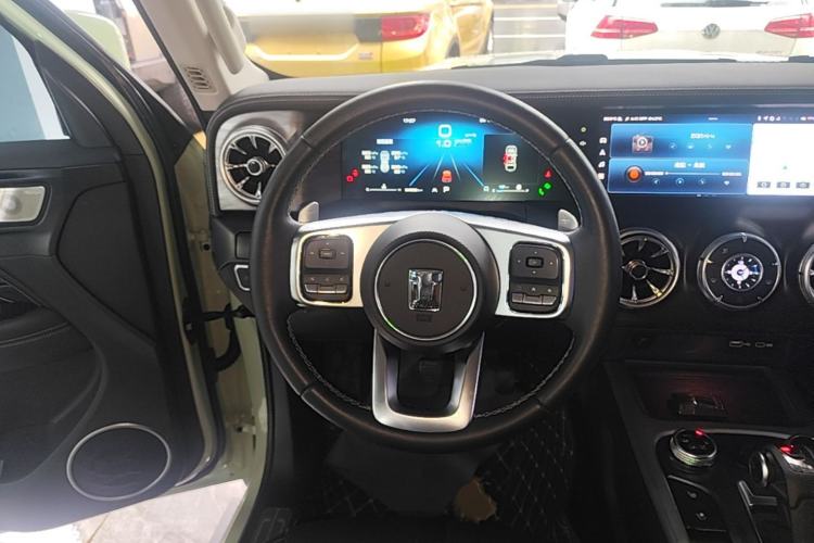 Used Tank 300 2021 City Edition 2.0T—Truly Stylish Steering Wheel
