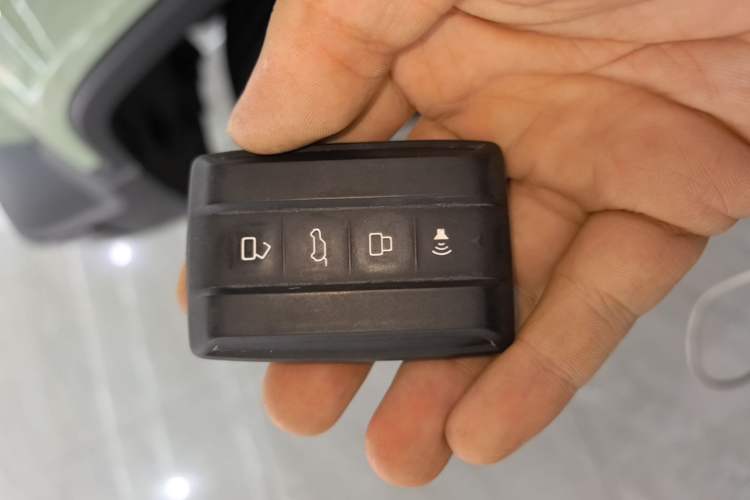 Used Tank 300 2021 City Edition 2.0T—Truly Stylish Vehicle Key