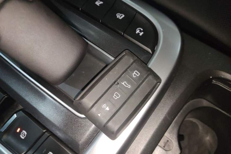 Used Tank 300 2021 City Edition 2.0T—Truly Stylish Vehicle Key