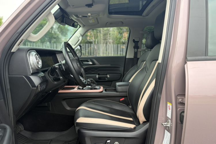 Used Tank 300 2021 City Edition 2.0T—Truly Stylish Interior 3