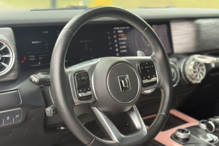 Used Tank 300 2021 City Edition 2.0T—Truly Stylish Interior 8