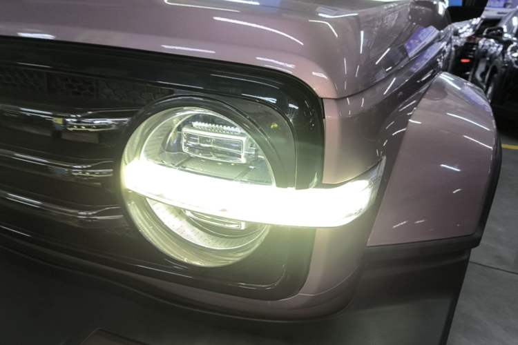Used Tank 300 2021 City Edition 2.0T—Truly Stylish Left Front Headlight