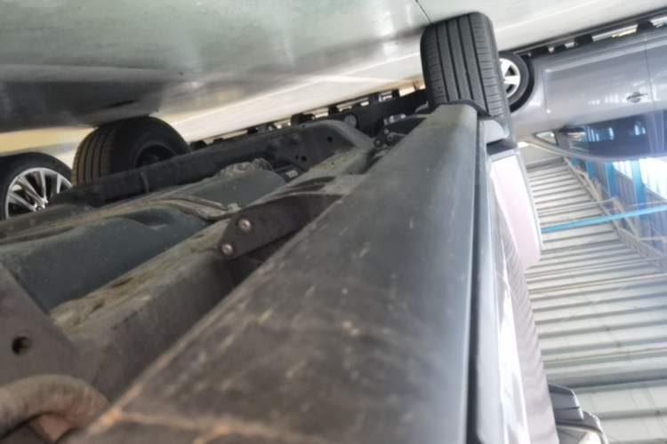 Used Tank 300 2021 City Edition 2.0T—Truly Stylish Left Side Sill