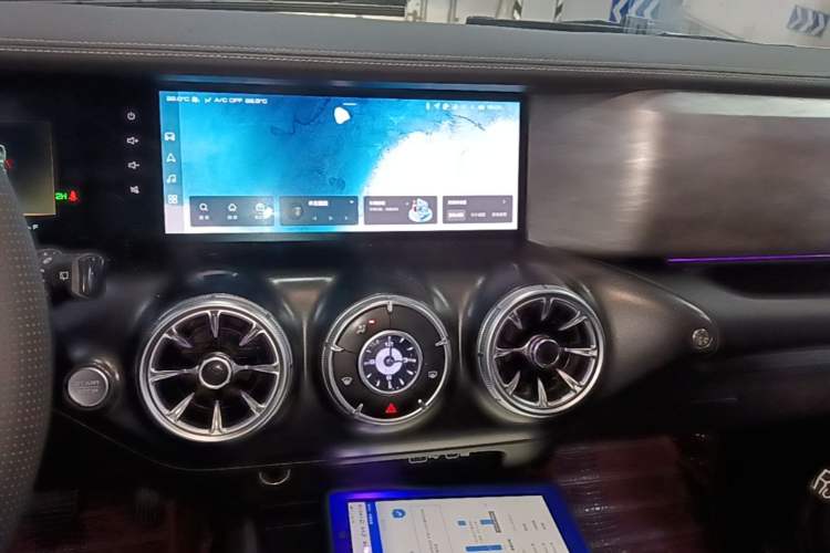 Used Tank 300 2021 Off-Road Edition 2.0T Conqueror Audio And AC Panel