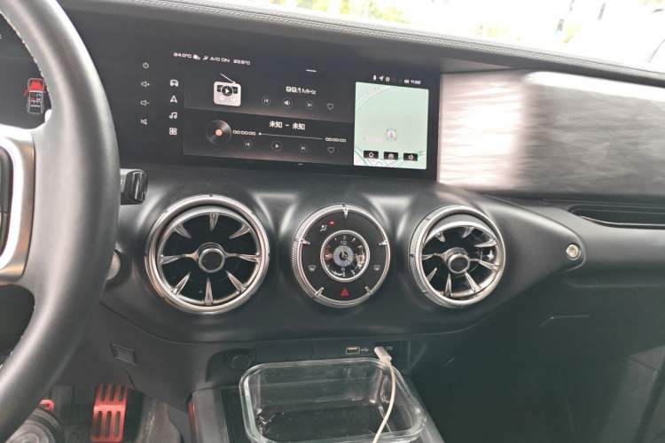 Used Tank 300 2021 Off-Road Edition 2.0T Conqueror Audio And AC Panel