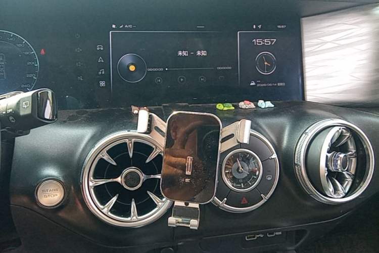 Used Tank 300 2021 Off-Road Edition 2.0T Challenger Audio And AC Panel
