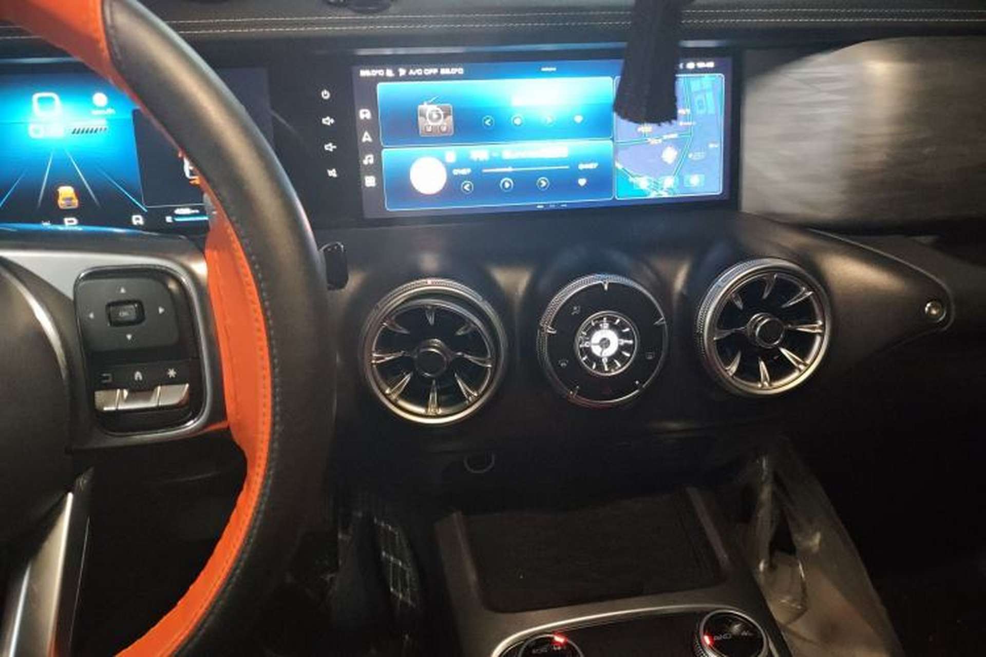 Used Tank 300 2021 City Edition 2.0T—Truly Stylish Audio And AC Panel