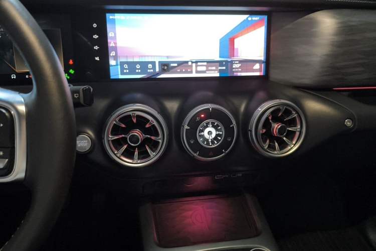 Used Tank 300 2021 City Edition 2.0T—Truly Stylish Audio And AC Panel