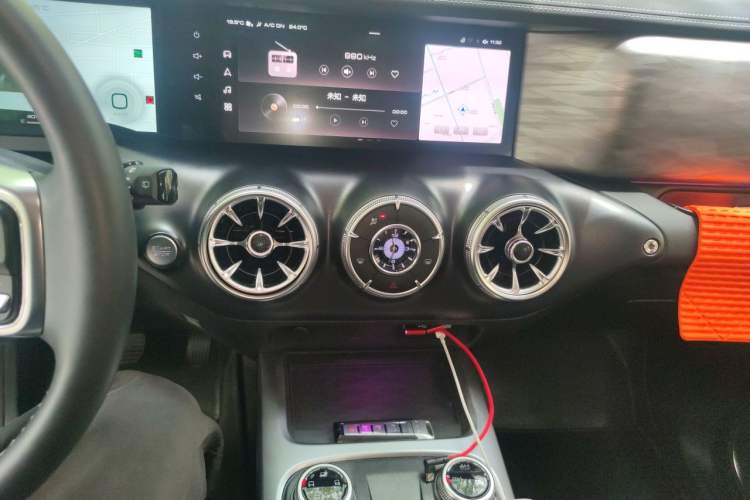 Used Tank 300 2021 Off-Road Edition 2.0T Conqueror Audio And AC Panel