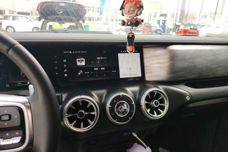 Used Tank 300 2021 Off-Road Edition 2.0T Conqueror Audio And AC Panel