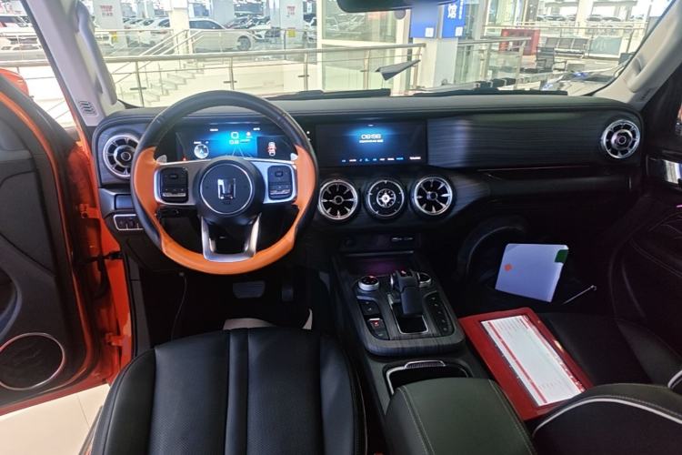 Used Tank 300 2021 City Edition 2.0T—Truly Stylish Center Console