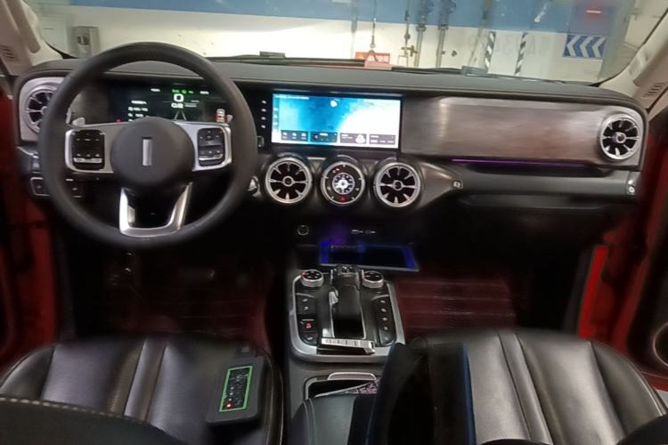 Used Tank 300 2021 Off-Road Edition 2.0T Conqueror Center Console