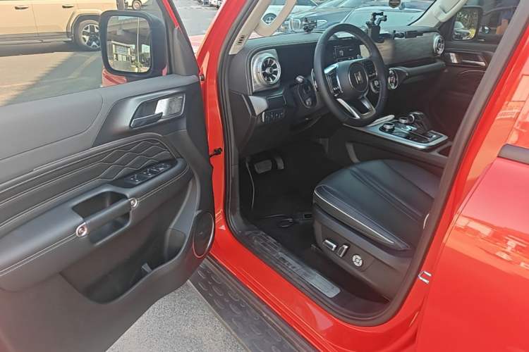 Used Tank 300 2021 Off-Road Edition 2.0T Conqueror Driver Seat