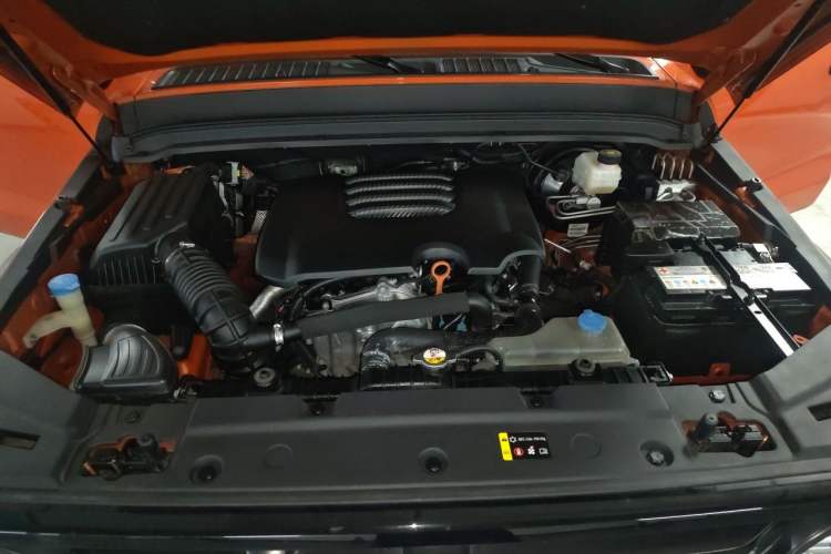 Used Tank 300 2021 Off-Road Edition 2.0T Challenger Engine Bay