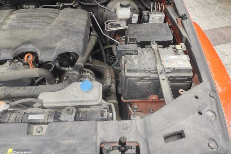 Used Tank 300 2021 City Edition 2.0T—Truly Stylish Engine Bay Left