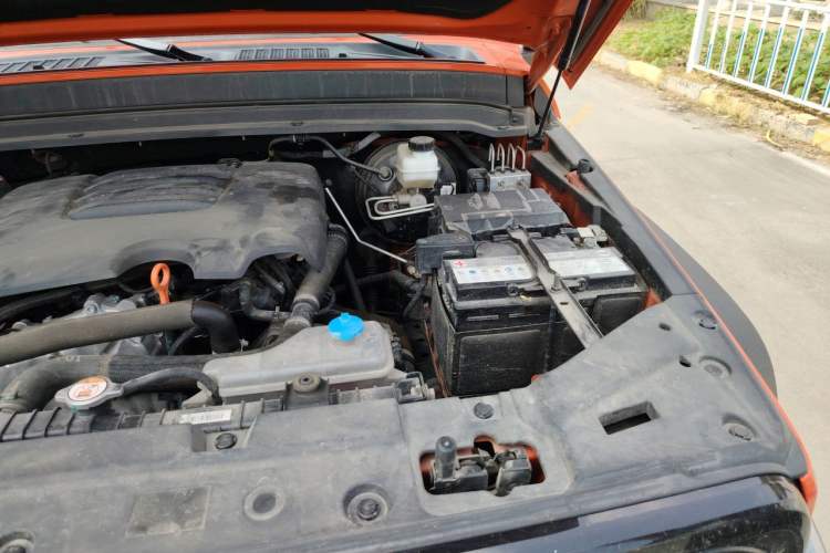 Used Tank 300 2021 Off-Road Edition 2.0T Conqueror Engine Bay Left