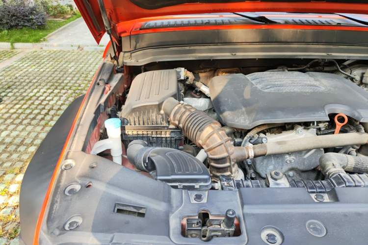 Used Tank 300 2021 Off-Road Edition 2.0T Challenger Engine Bay Right