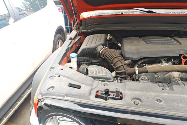Used Tank 300 2021 Off-Road Edition 2.0T Challenger Engine Bay Right
