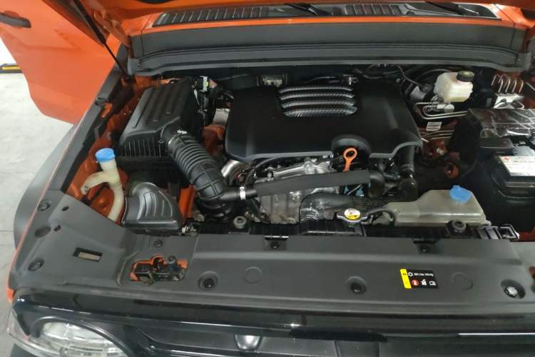 Used Tank 300 2021 Off-Road Edition 2.0T Challenger Engine Bay Right