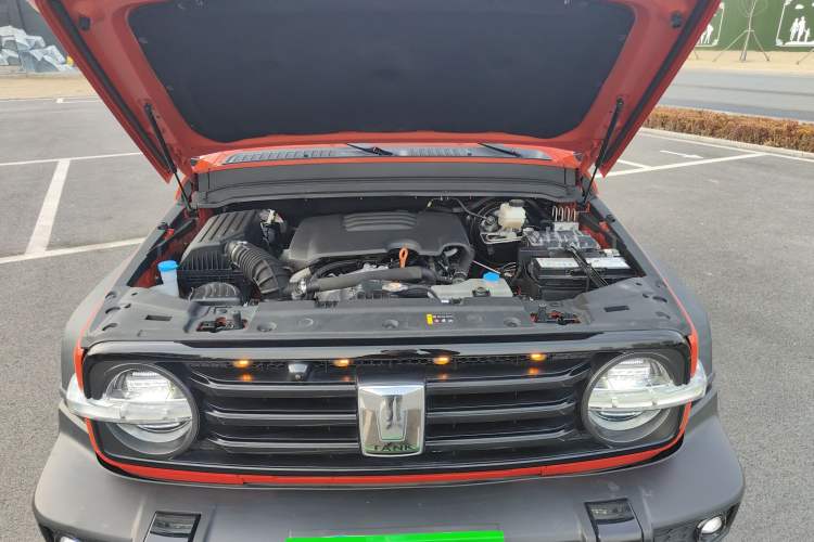 Used Tank 300 2021 Off-Road Edition 2.0T Challenger Engine Bay