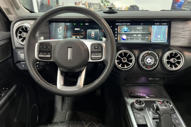 Used Tank 300 2021 Off-Road Edition 2.0T Challenger Interior 1