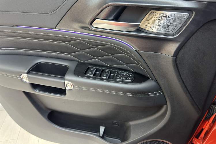 Used Tank 300 2021 City Edition 2.0T—Truly Stylish Interior 10