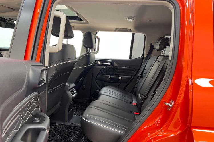 Used Tank 300 2021 City Edition 2.0T—Truly Stylish Interior 12